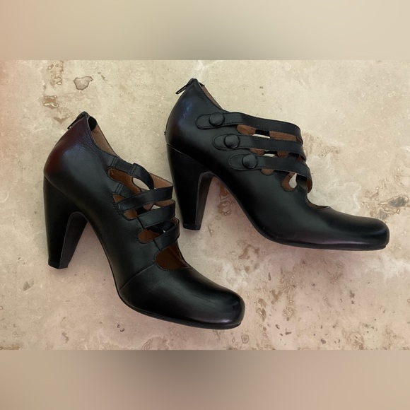 NEW IN BOX ● Miz Mooz ● Leather Strappy Heels ● Y2K - Picture 2 of 7
